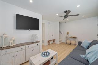 Unit D Beachwalk Heated Pool Sauna Mini Golf - 8