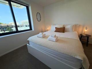 Fresh Build City Retreat in Christchurch CBD - 8