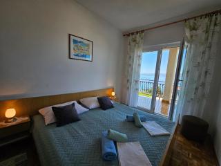 Apartment Wohnung für 7 Personen mit Terrasse und Meerblick by Interhome - 2