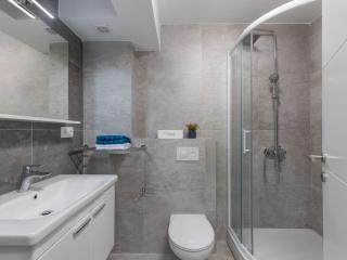 Apartment Modernes Apartment in Crikvenica mit Gemeinschaftspool by Interhome - 1