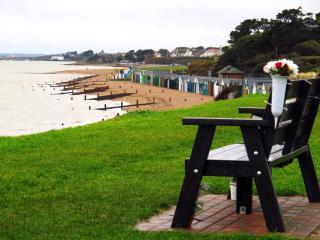 Mahe - Lee on the Solent - 2