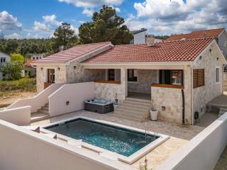 Holiday Home Villa Alora by Interhome - 2