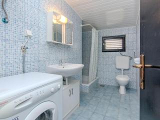 Apartment Apartment Vukosavljevic by Interhome - 4