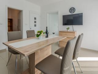 Apartment Apartment Marovic by Interhome - 5