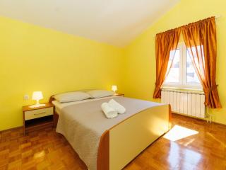 Apartment Zara mit Blick auf das Wasser by Interhome - 1