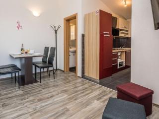 Apartment Apartment Galic 3 by Interhome - 3