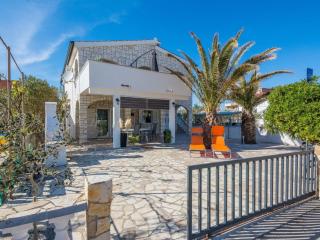 Apartment Apartment Bojana 2 by Interhome - 0