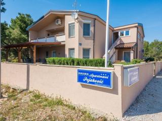 Apartment Apartment Zaklina 3 by Interhome - 2