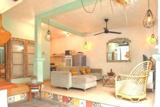 2 BR Central Seminyak Villa Hibiscus Walk to shop and Beach - 2