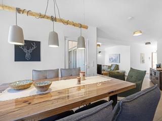 Apartment Meerblick-Apartment mit Pool Ciovo Breeze by Interhome - 1