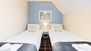 Seashells Cottage - Part of the The Bay Filey Holiday Village with pool, gym and direct beach access, pub, restaurant, tennis and meadows walks - 9