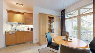 FeWo direkt am Strand, mit Balkon mit Meerblick, Villa Strandburg, Binz - Binz - 3