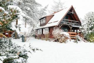 Dom Zielarki z widokiem na jezioro, sauna, balia - 9