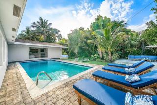 Backyard Oasis with Pool & Games - 2