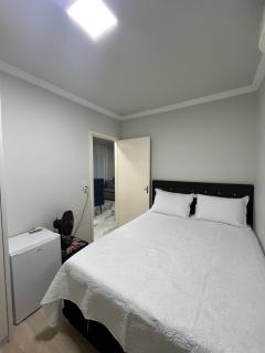 Apartamento com ar condicionado nos dois dormitórios próx ao centro de Cascavel - 2