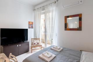 GuestHost - Bright Apartment in Sanremo Center - 1