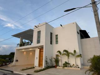 Luxurious 3-Bedroom Apartment in Juan Dolio with Pool Access - 6