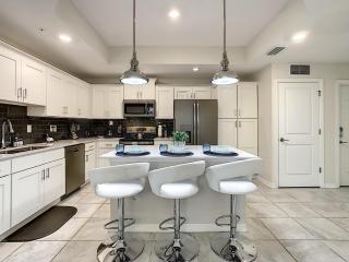 Amazing Thematic 3BR with 2 Clubhouses - 8