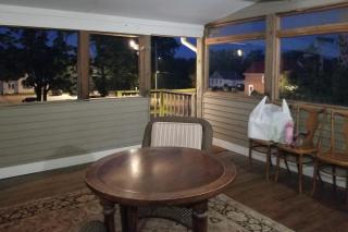 Walk to Nauvoo Temple Remodeled Family Apartment - 4