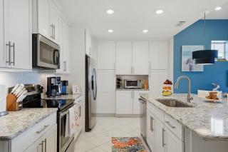 One Particular Penthouse | Top-Floor Condo at Margaritaville Near Anna Maria Island - 8