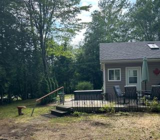NEW Whitecaps Cottage Steps To Beach Hot Tub - 9