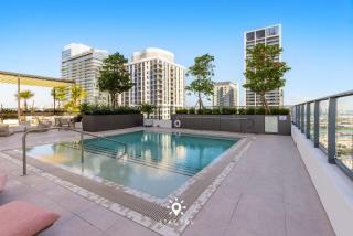 Stylish 1BR Apt With Pool - 1