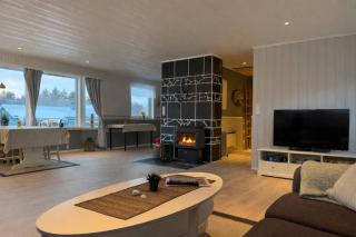 House under the Aurora Cozy Private Home with Fireplace - 8