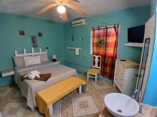 Fisherman's Inn Hotel 294 Silver Sands Duncans NEW LOCATION - 2