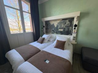 Logis Hôtel- Restaurant Le Relais Guillaume de Normandy-PARKING GRATUIT-Bornes électriques-VUE BAIE TERRASSE-Calme - 7