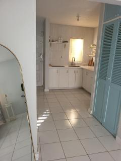 Mirror You Suite - Serene Super Studio with Porch - 1