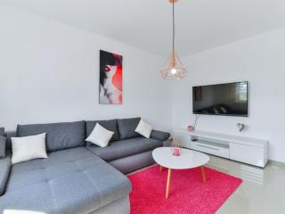 Apartment Apartment Olujic 2 by Interhome - 3