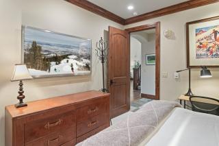 Ski-In Ski-Out at Deer Valley 3BR - 3BA condo - 1