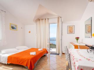 Apartment Wohnung im zweiten Stock mit Balkonen by Interhome - 4