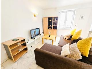 Smart Retreat next to Luxembourg Station - 4