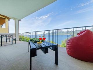 Holiday Home Privater Pool und herrlicher Seeblick by Interhome - 9