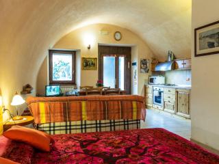 Apartment Wohnung in Riva Di Solto mit Kleinem Garten by Interhome - 1