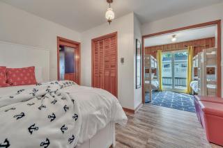 North Bay Retreat on West Lake Okoboji - 1