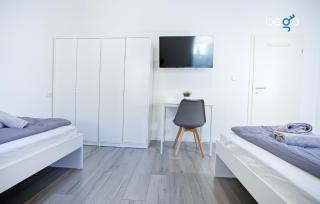 BEGE APARTMENTS WorkSpot - 7
