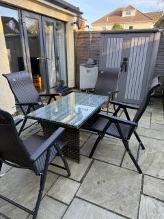 Bournemouth Hot Tub & Sauna Holiday Let - 5