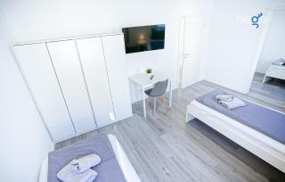 BEGE APARTMENTS WorkSpot - 5