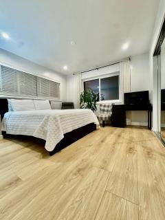 Proper Stays at Melrose Place - West Hollywood Premium M-suite - 1