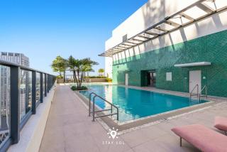 Downtown Retreat Pools Spa & Lounges Miami - 6