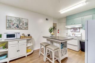 Near River St abd Forsyth Screened Porch Big Yard - 3