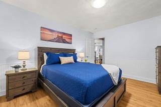 Seaside Retreat 5 Min Walk to Beach BBQ & Fire Pit WiFi Cozy & Relaxing - 6