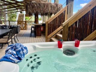 Private Pool, Hot Tub, Tiki Bar, 4 Decks w Views - 3