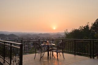 Zhangjiajie Cloudscape Hotel - 4