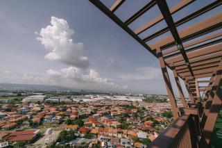 Instaworthy 1BR unit at Royal Oceancrest Mactan - 9