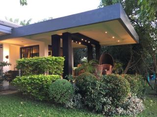 Modern Room with beautiful pool - Bagac - 4