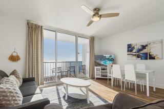 Majestic Beach Resort 2010 Beach Front Sleeps 7 - 5