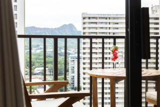 21Fl Near Waikiki Beach with Mountain Views & Parking - 8